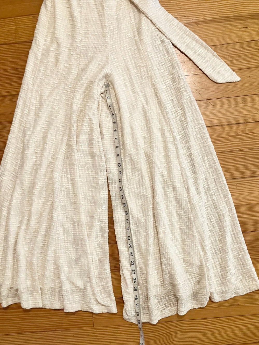 NWOT Shona Joy Ortiz Jumpsuit in Cream Sz 2 - Picture 11 of 15